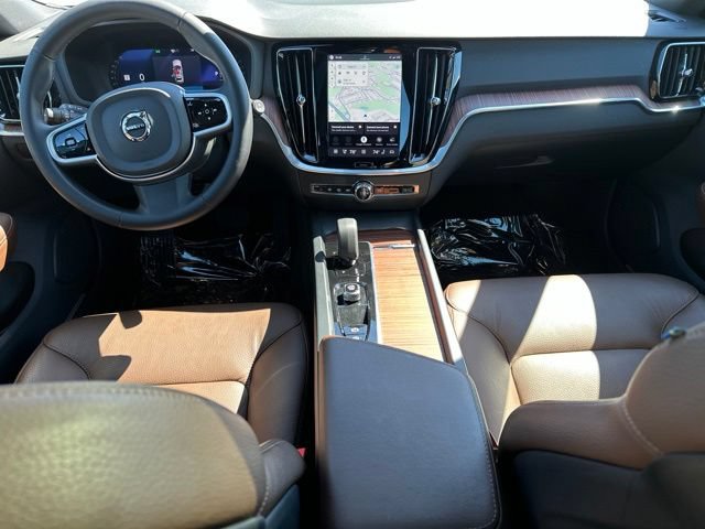 Certified 2025 Volvo V60 B5 Cross Country Plus AWD/4WD image 14