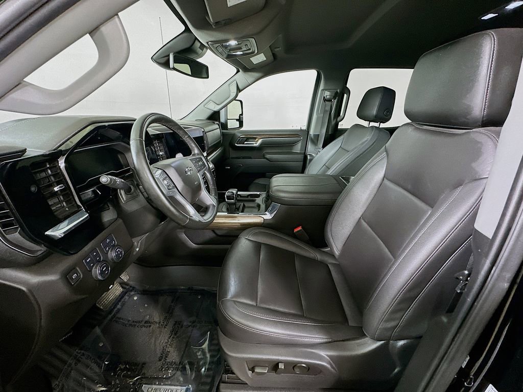 Used 2023 Chevrolet Silverado 1500 RST w/ Convenience Package II image 15