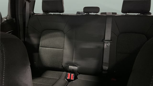 Used 2023 Chevrolet Colorado LT AWD/4WD image 23