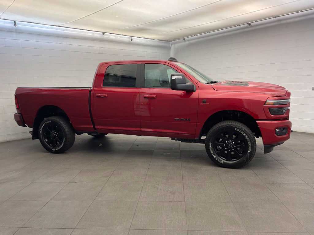 New 2026 RAM 2500 Laramie AWD/4WD image 2