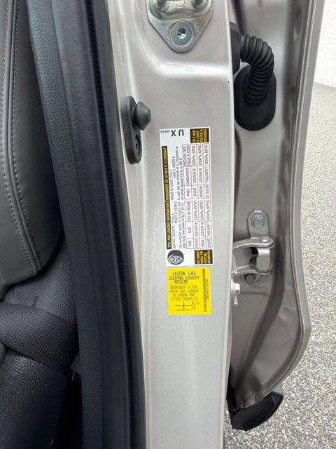Used 2023 Toyota Venza Limited AWD/4WD image 27
