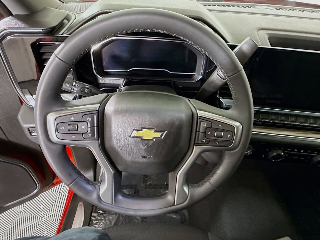Used 2023 Chevrolet Silverado 1500 LT image 20
