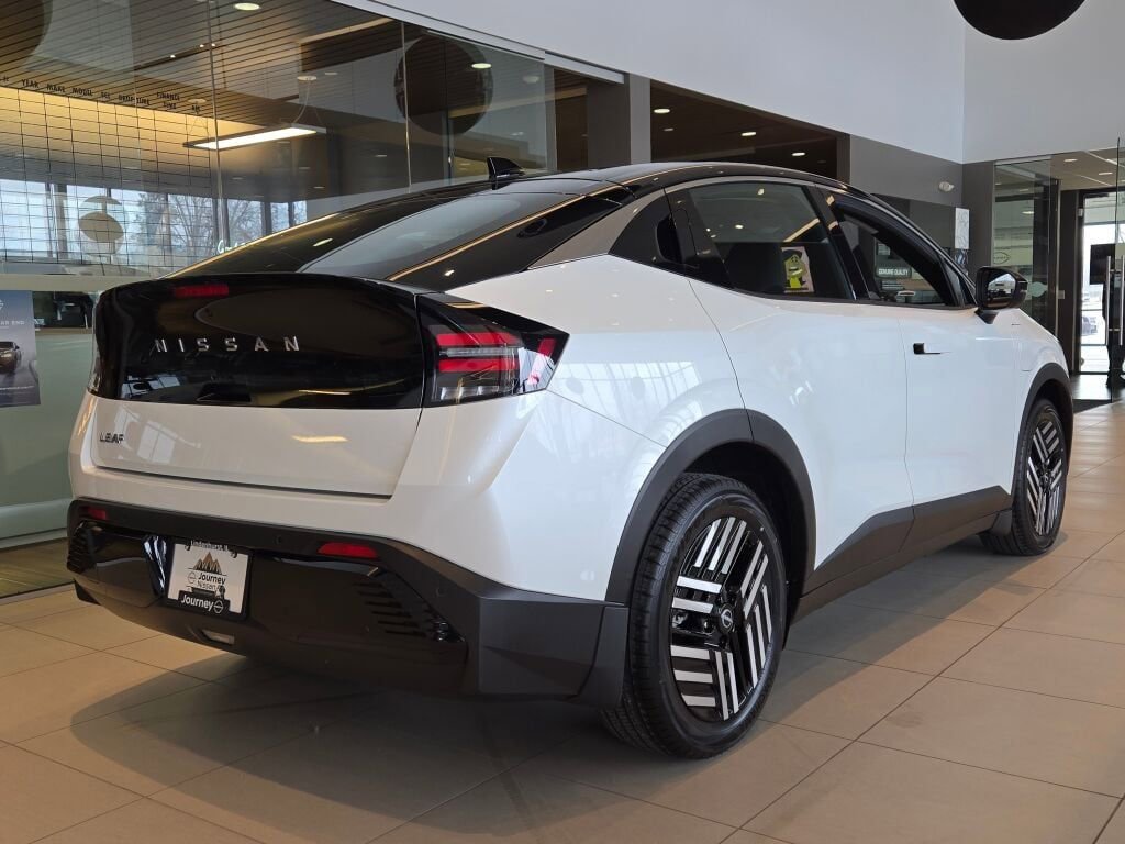 New 2026 Nissan Leaf SV+ w/ Floor Mat Package (SV+) image 13