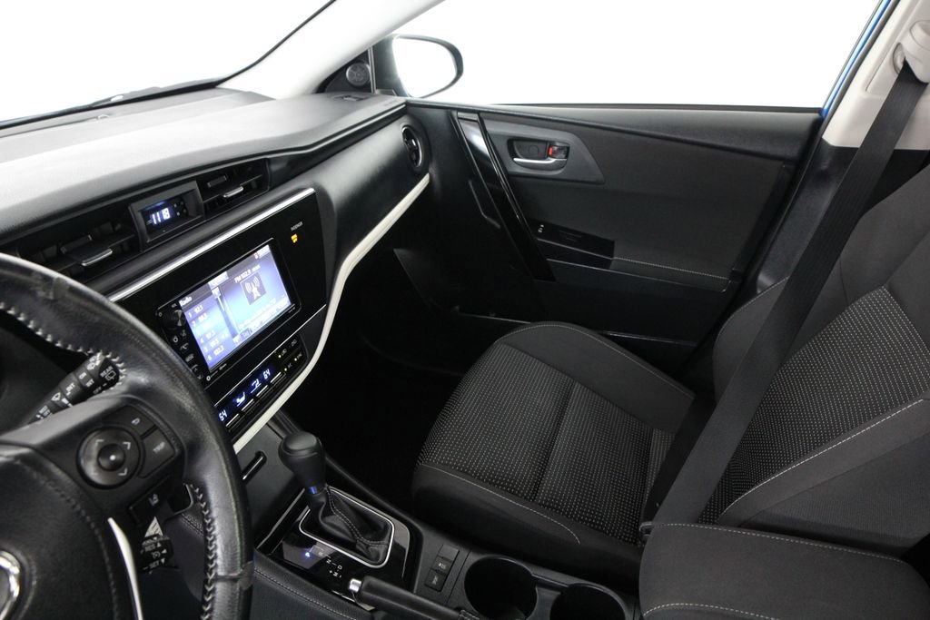 Used 2017 Toyota Corolla iM FWD image 19