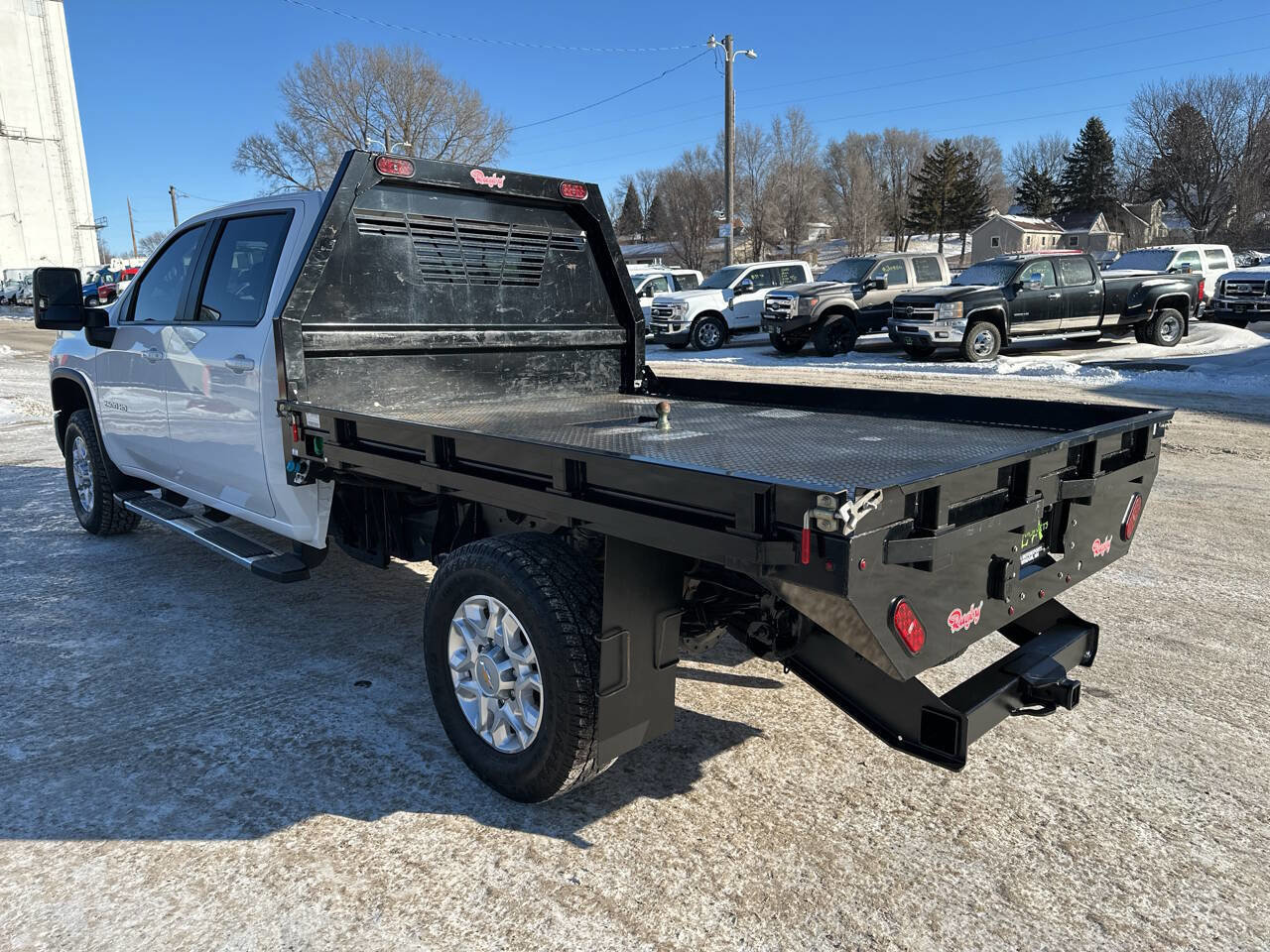 Used 2024 Chevrolet Silverado 2500 LT w/ Convenience Package image 3