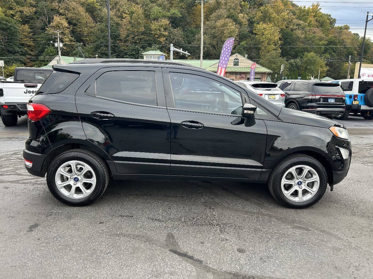 Used 2021 Ford EcoSport SE FWD image 9