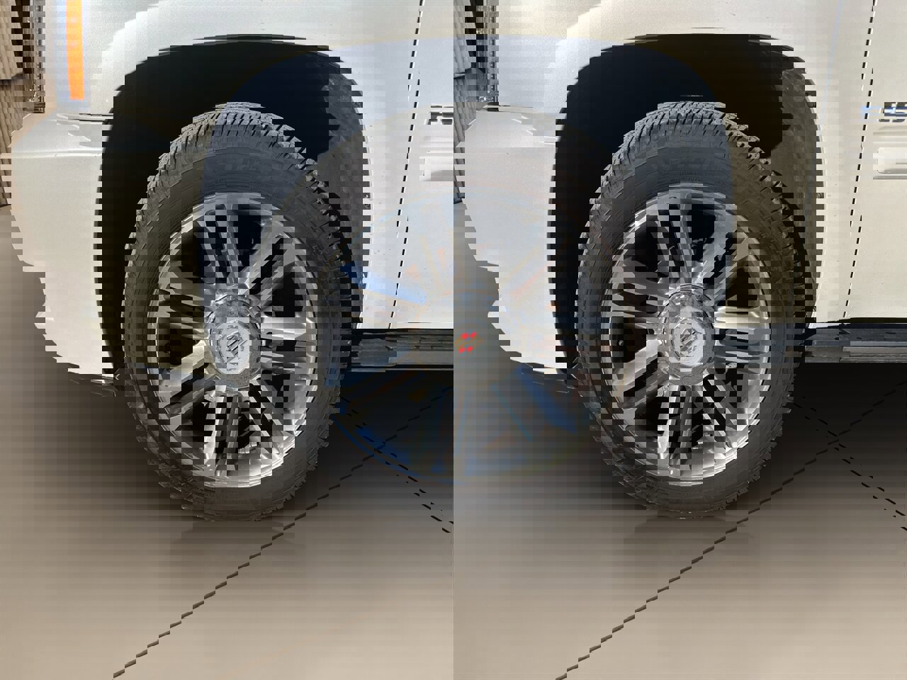 Used 2014 Cadillac Escalade ESV Premium image 39