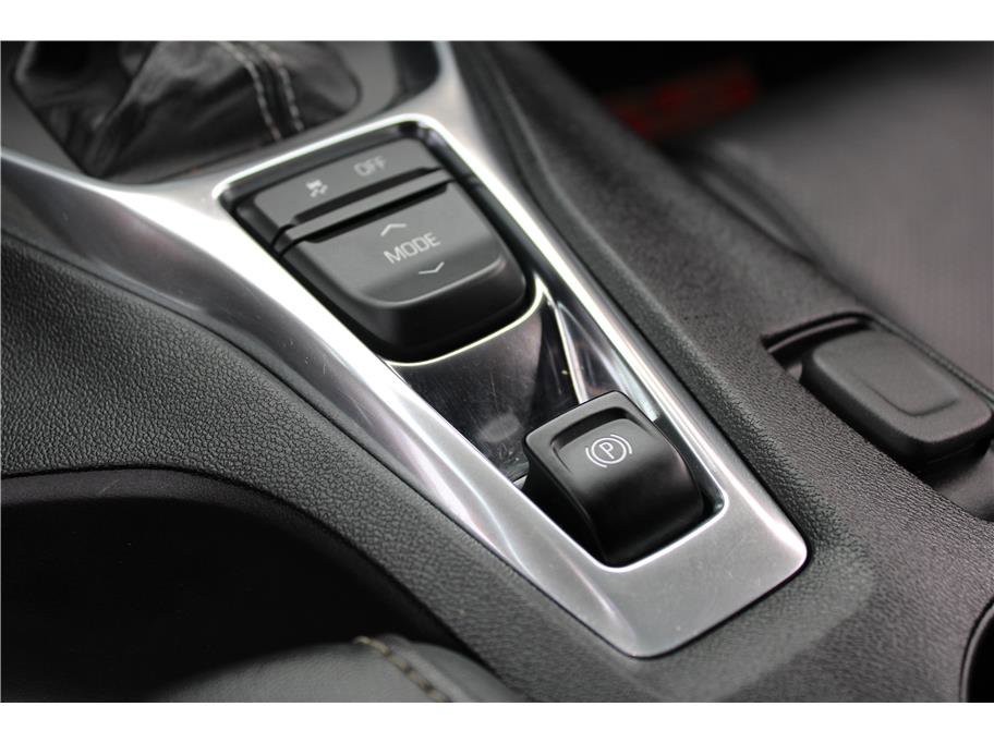 Used 2018 Chevrolet Camaro SS image 34