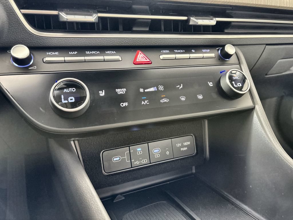 Certified 2025 Hyundai Sonata SEL FWD image 16