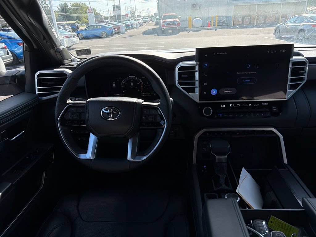 Used 2025 Toyota Sequoia Platinum AWD/4WD image 12