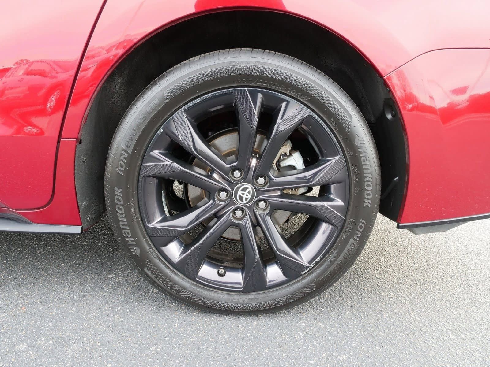 Used 2023 Toyota Sienna XSE image 12