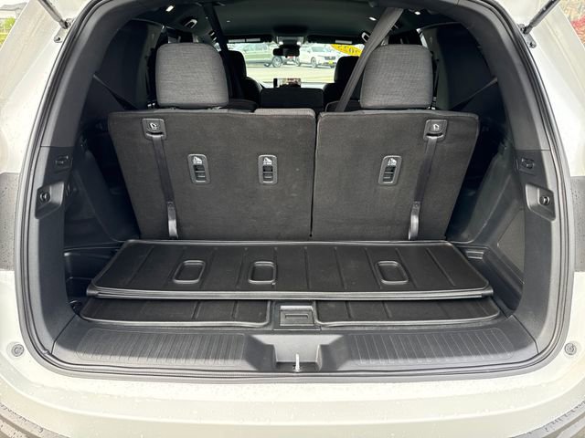 Used 2025 Honda Pilot Sport image 18