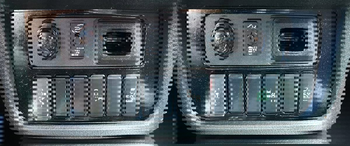 Used 2020 Mitsubishi Outlander SE image 53