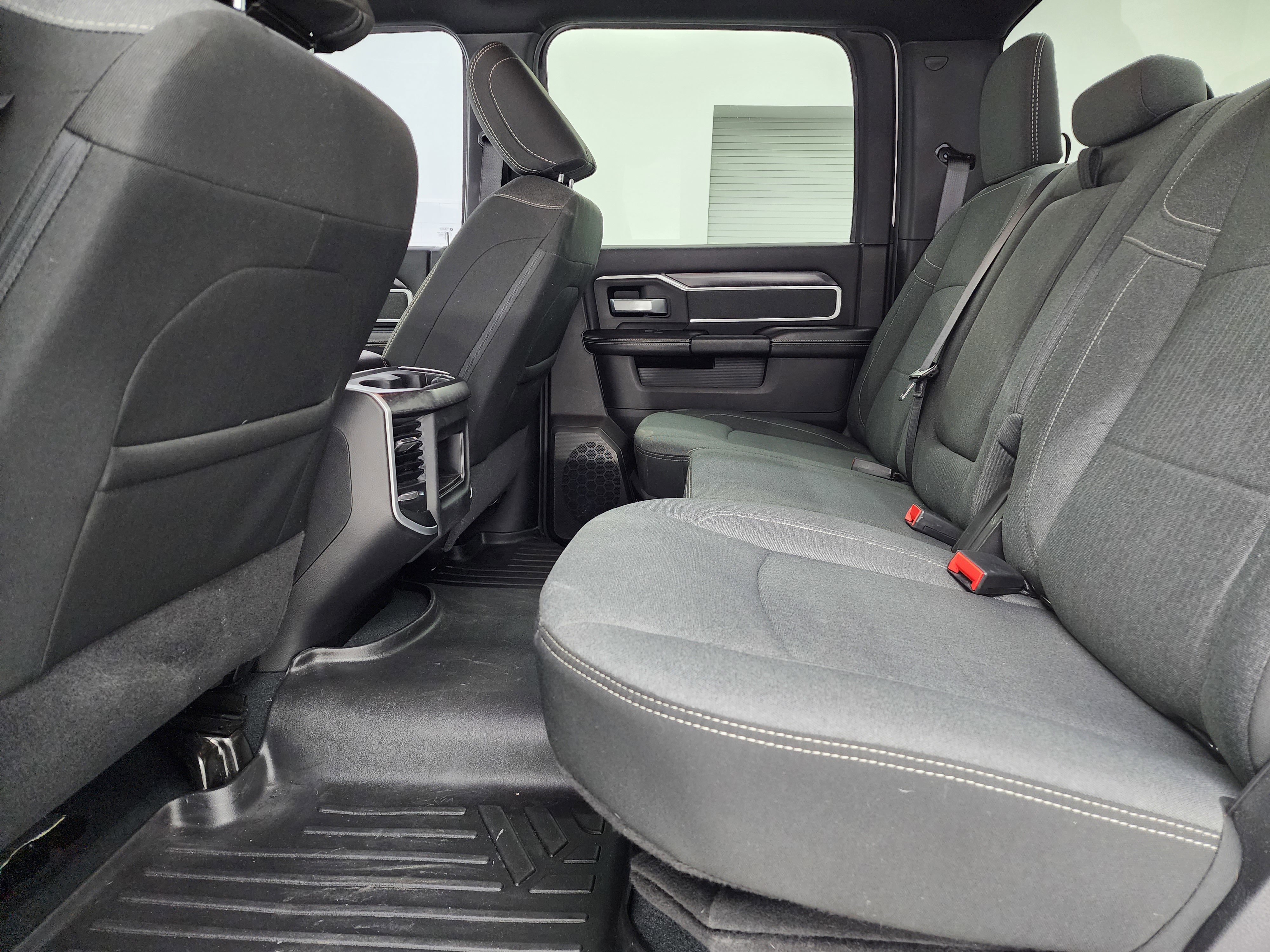 Used 2022 RAM 2500 Big Horn w/ Night Edition image 9