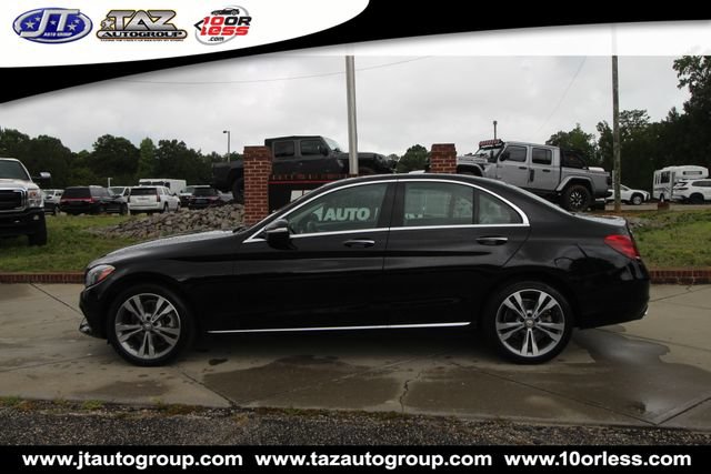 Used 2015 Mercedes-Benz C 300 4MATIC Sedan image 4
