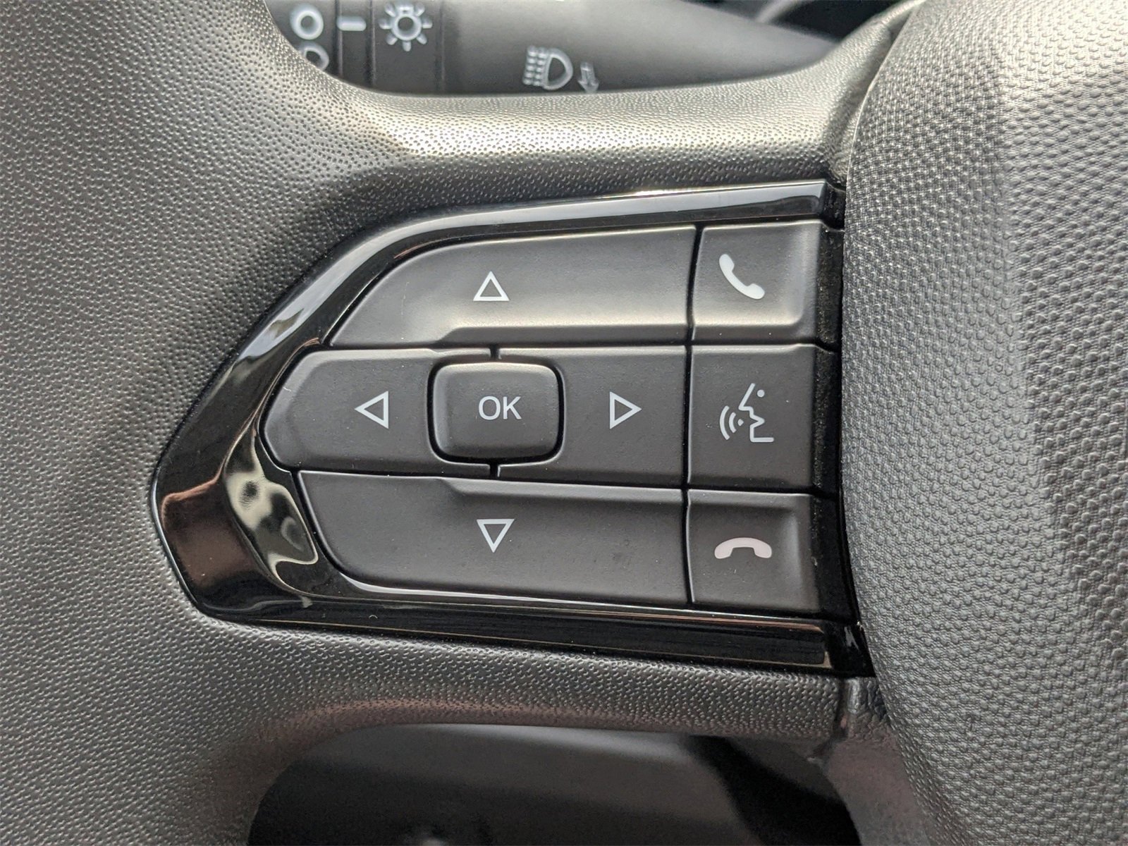 Used 2025 RAM ProMaster 3500 w/ Convenience Group image 24