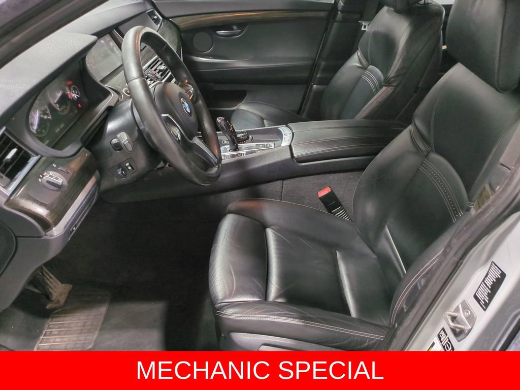 Used 2015 BMW 550i Gran Turismo xDrive image 16