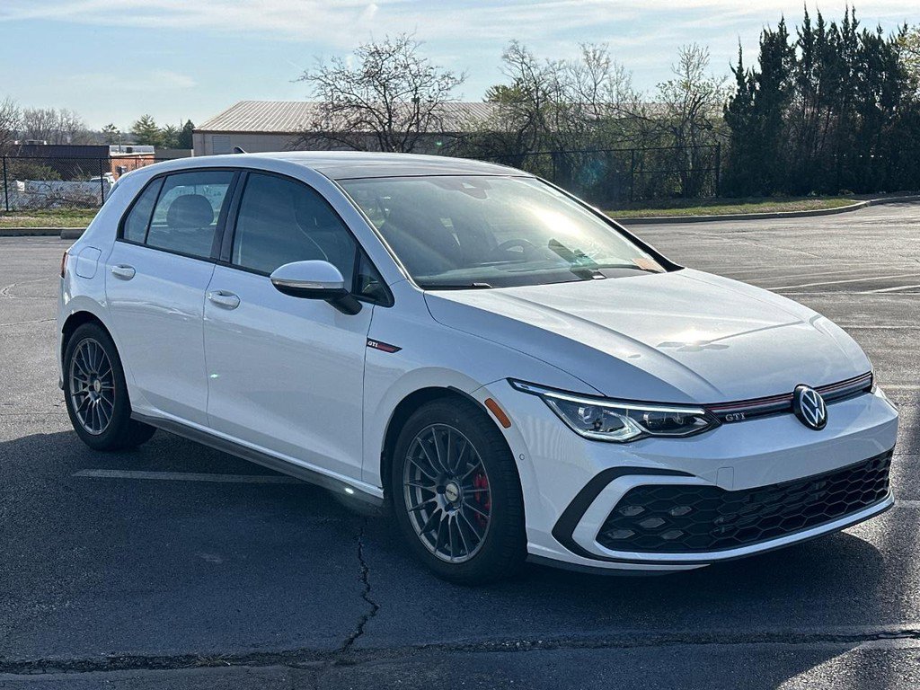 Used 2024 Volkswagen GTI Autobahn w/ MDO Package image 3