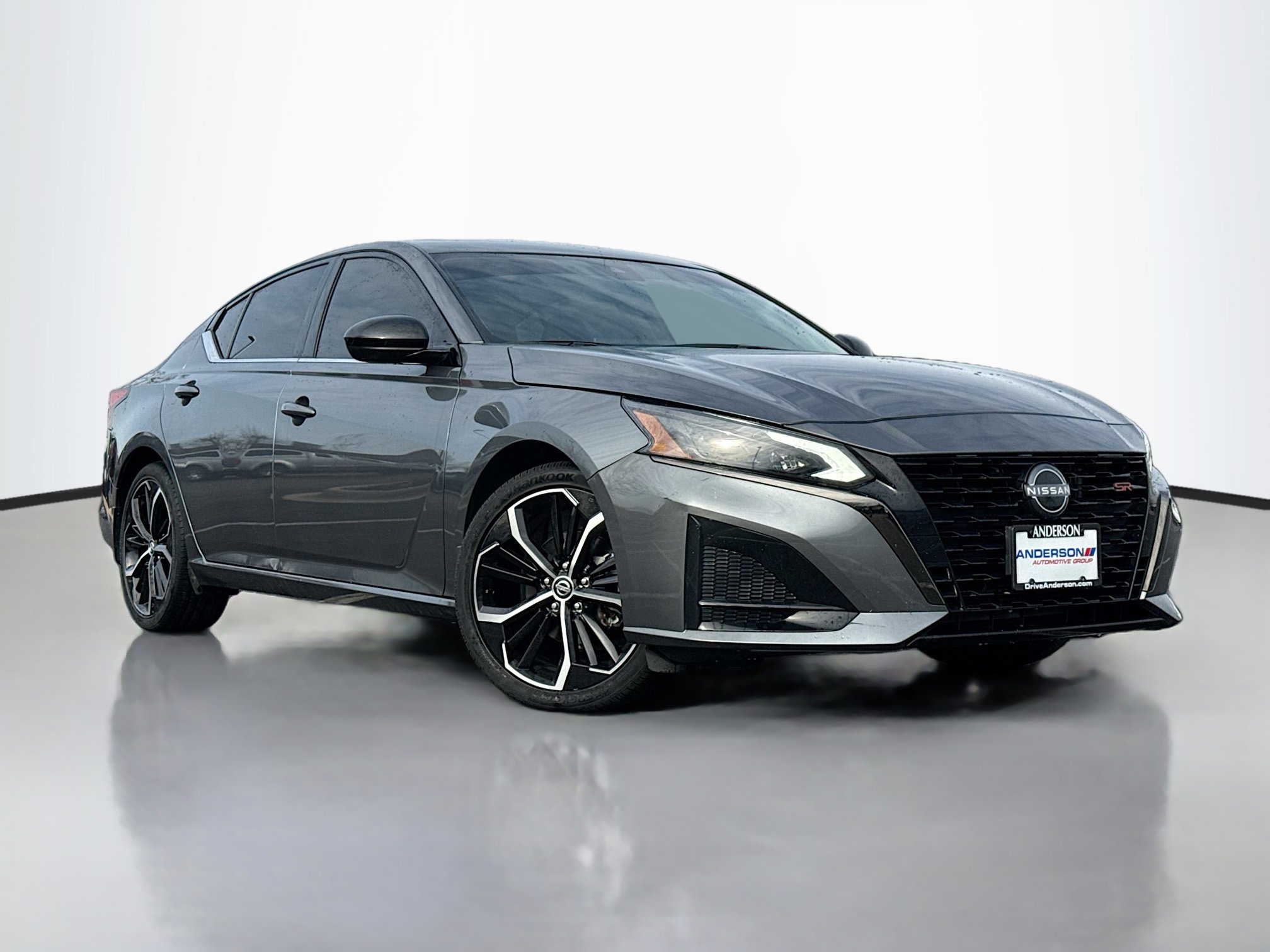 Used 2023 Nissan Altima 2.5 SR w/ SR Premium Package