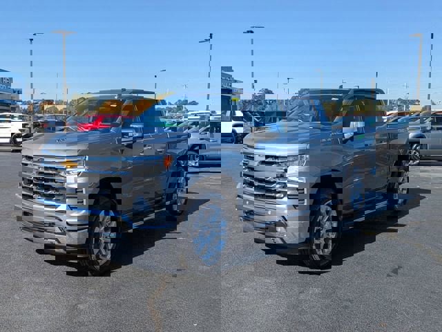 New 2026 Chevrolet Silverado 1500 LTZ w/ LTZ Premium Package image 7