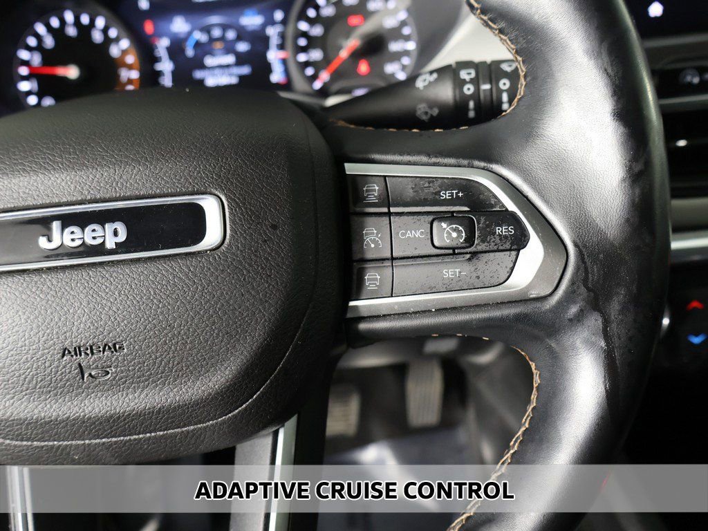 Used 2022 Jeep Compass Limited image 3