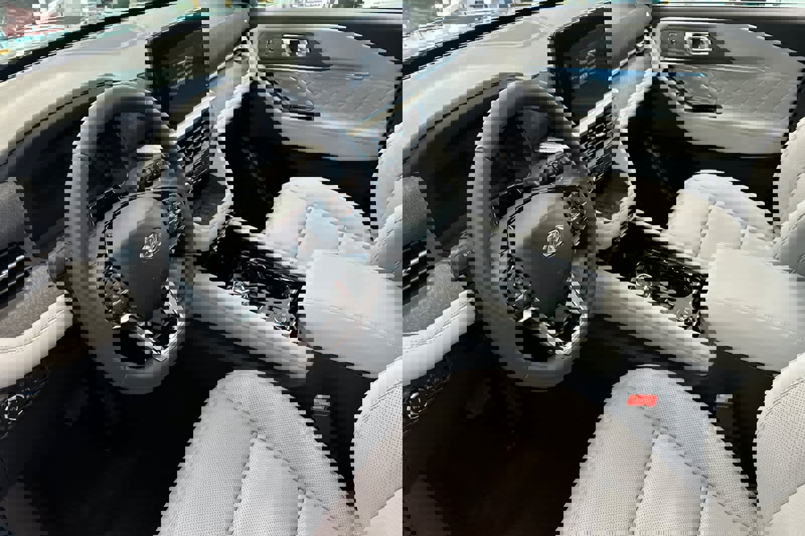 New 2025 Ford Explorer Platinum w/ Ultimate Package image 12