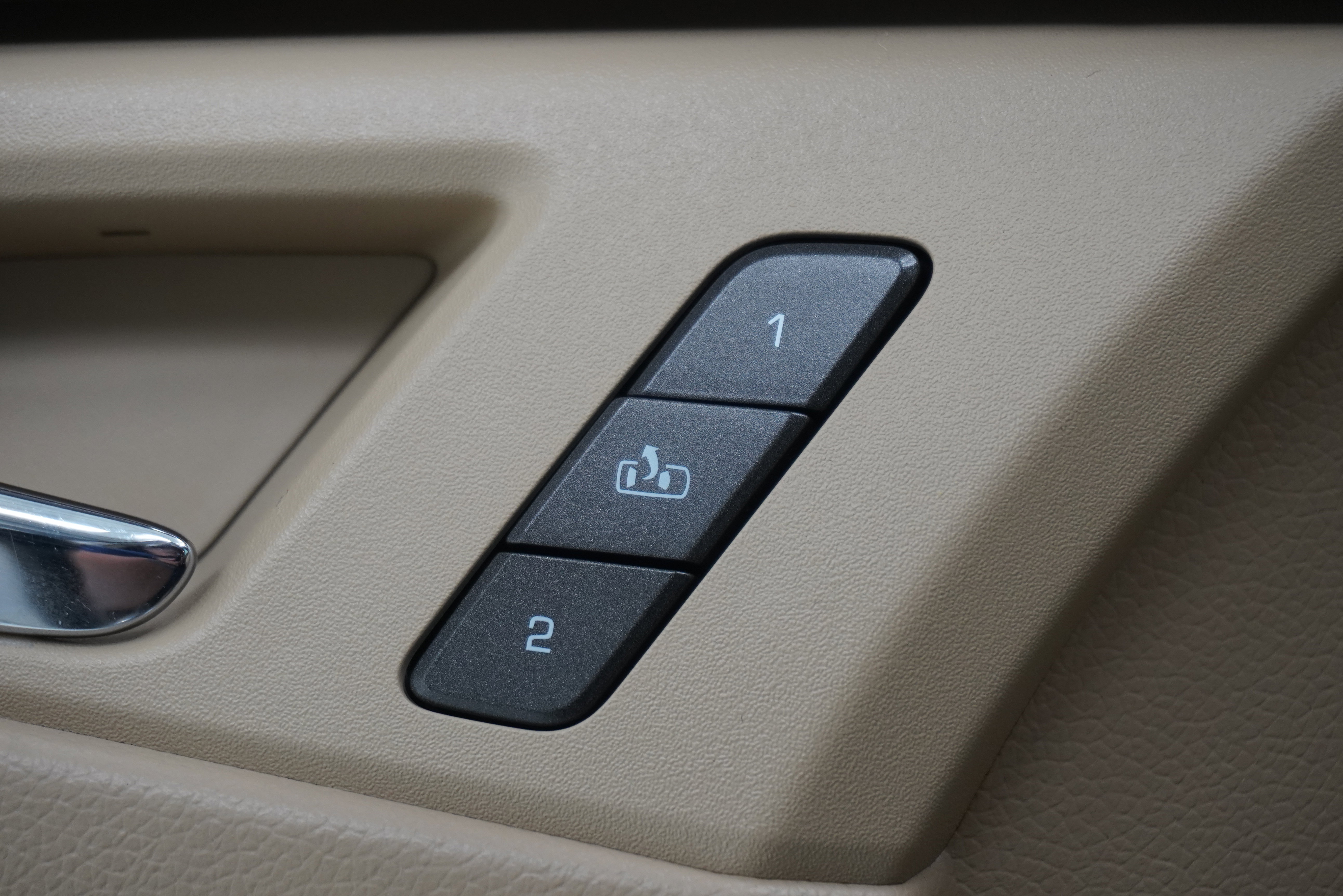 Used 2012 Cadillac CTS Luxury RWD image 15