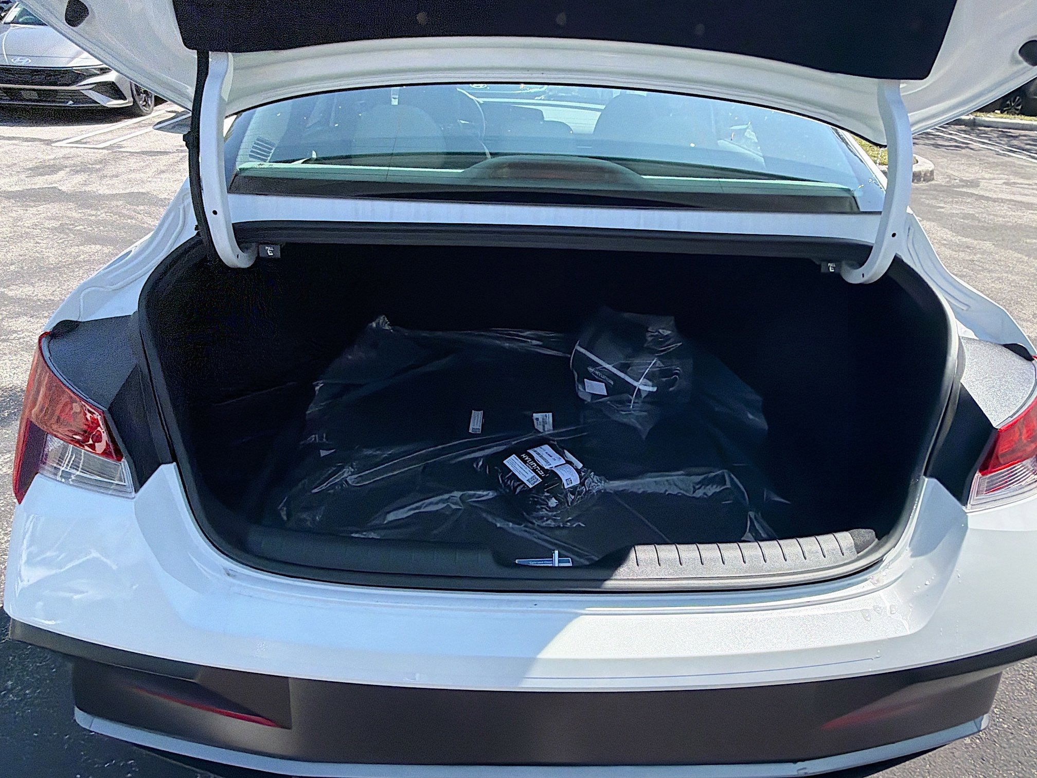 New 2026 Hyundai Elantra SEL Sport Premium w/ Cargo Package FWD image 18