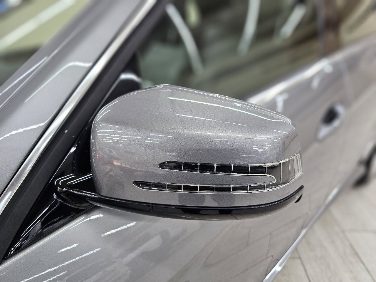 Used 2010 Mercedes-Benz E 350 Sedan w/ Premium 1 Pkg image 11