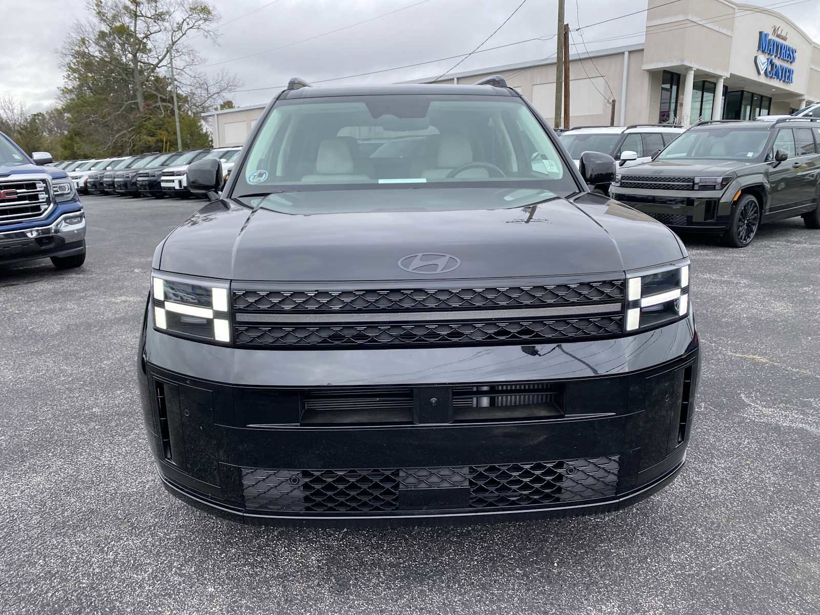 Certified 2025 Hyundai Santa Fe Calligraphy image 3