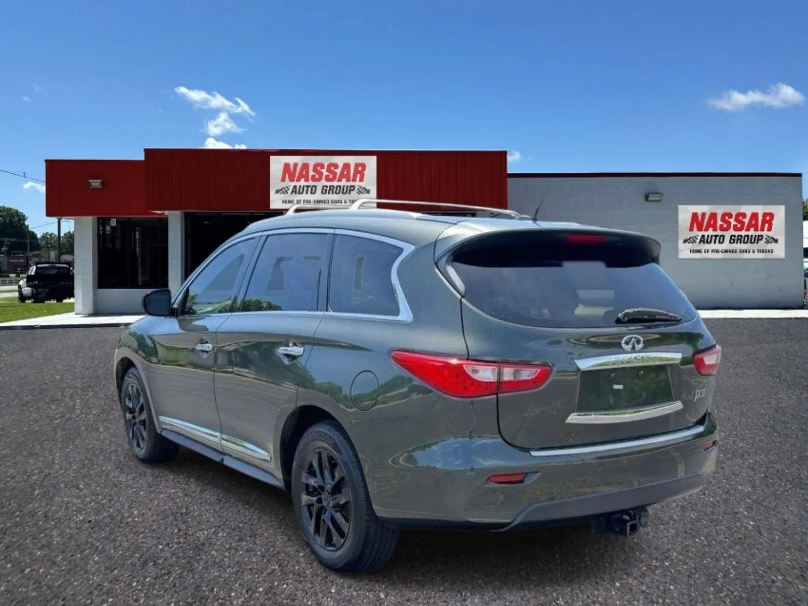 Used 2013 INFINITI JX35 AWD w/ Premium Pkg image 3