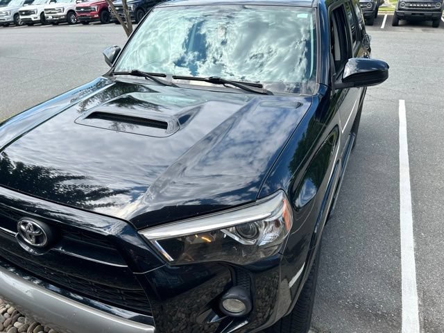 Used 2017 Toyota 4Runner TRD Off-Road AWD/4WD video 1
