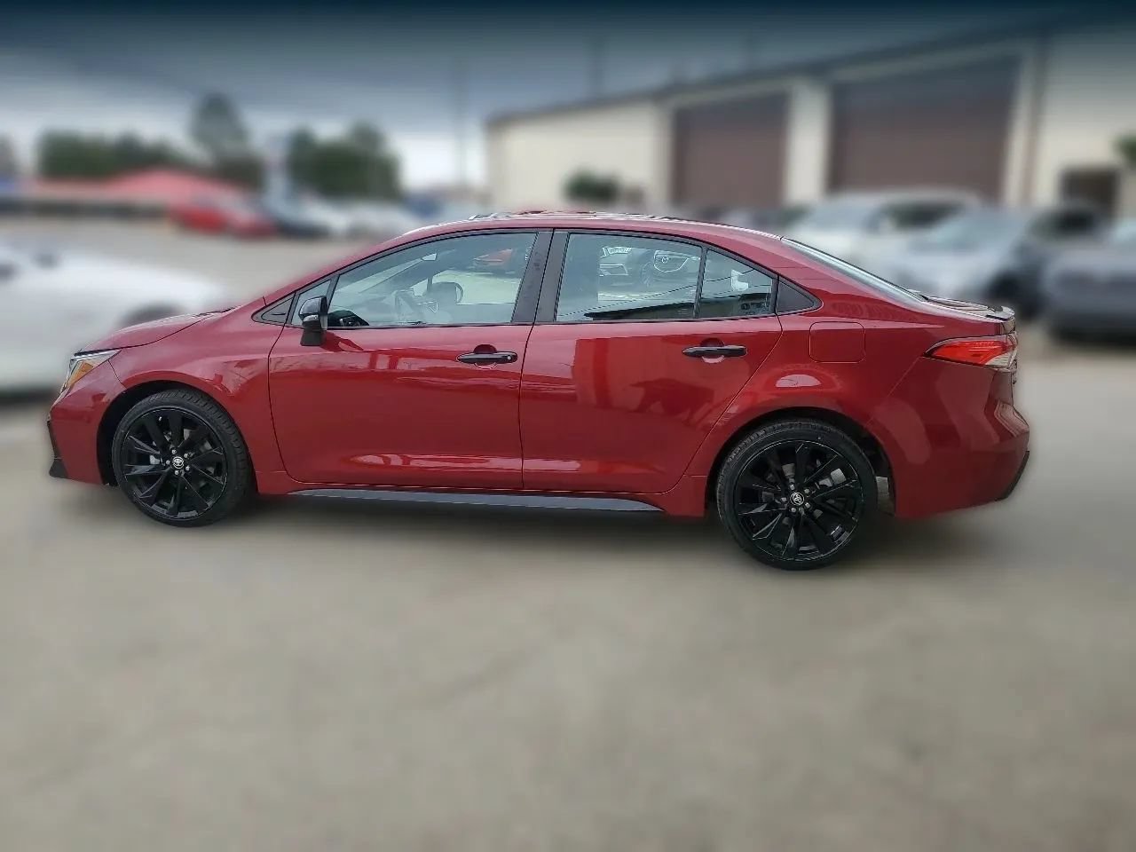 Used 2022 Toyota Corolla SE FWD image 6