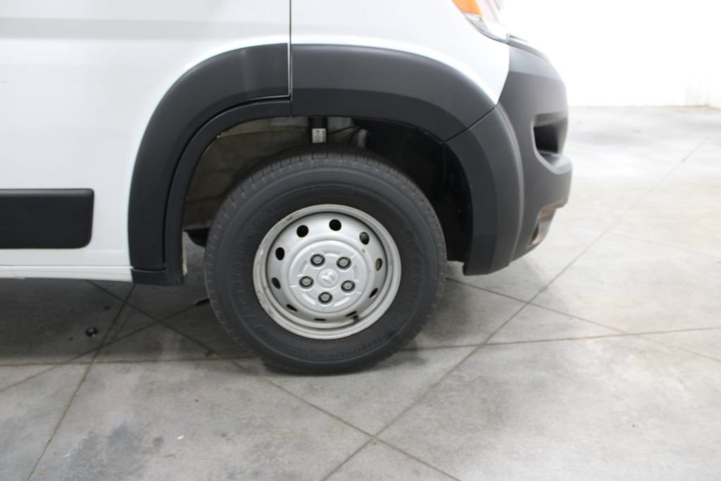 Used 2025 RAM ProMaster 2500 w/ Convenience Group FWD image 18