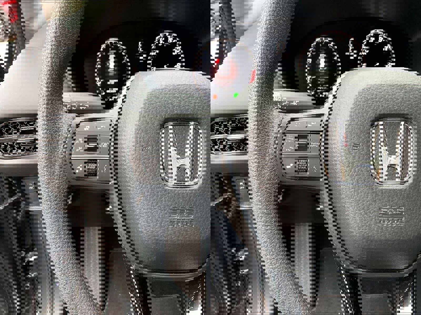 Used 2025 Honda HR-V LX image 24