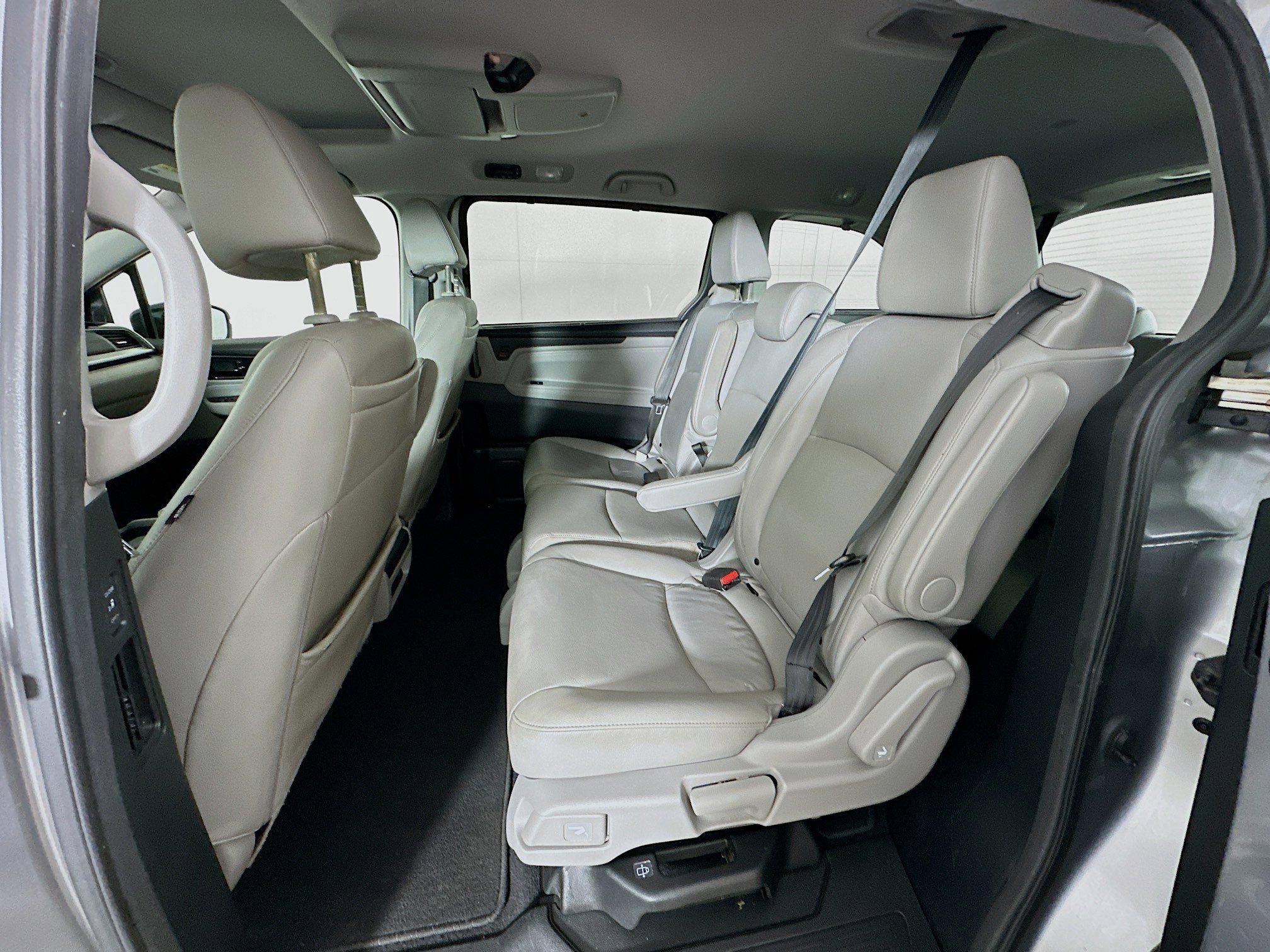 Used 2018 Honda Odyssey Elite image 28