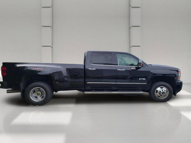 Used 2019 Chevrolet Silverado 3500 High Country w/ Duramax Plus Package AWD/4WD image 3