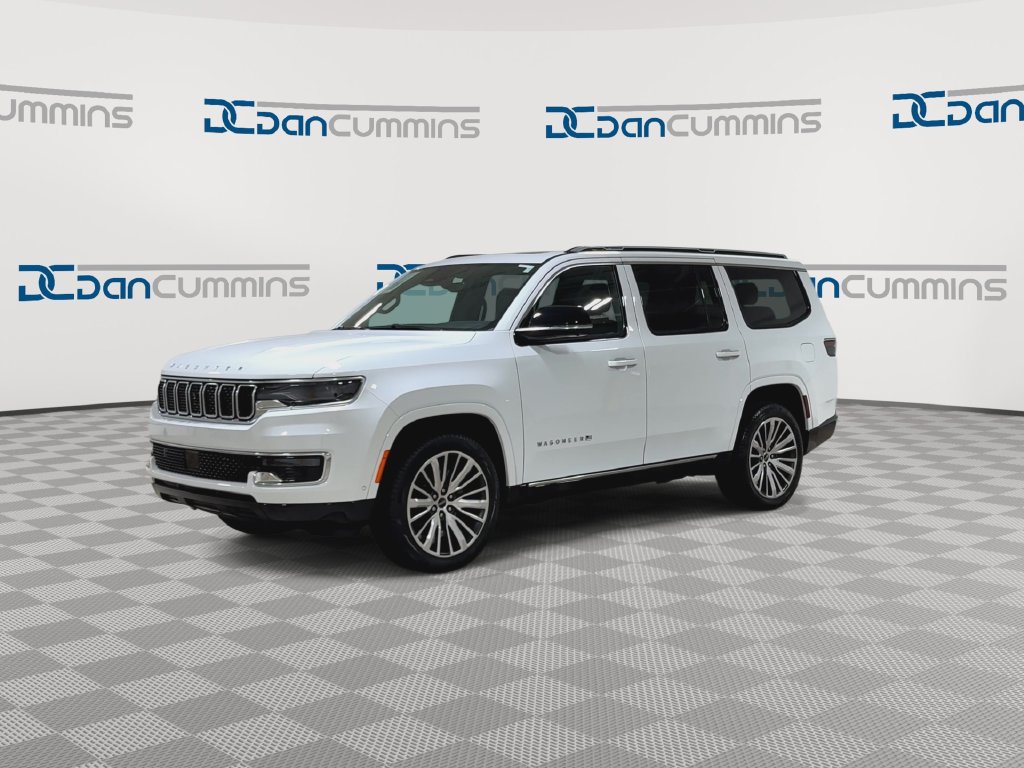 Used 2025 Jeep Wagoneer Series II AWD/4WD image 4