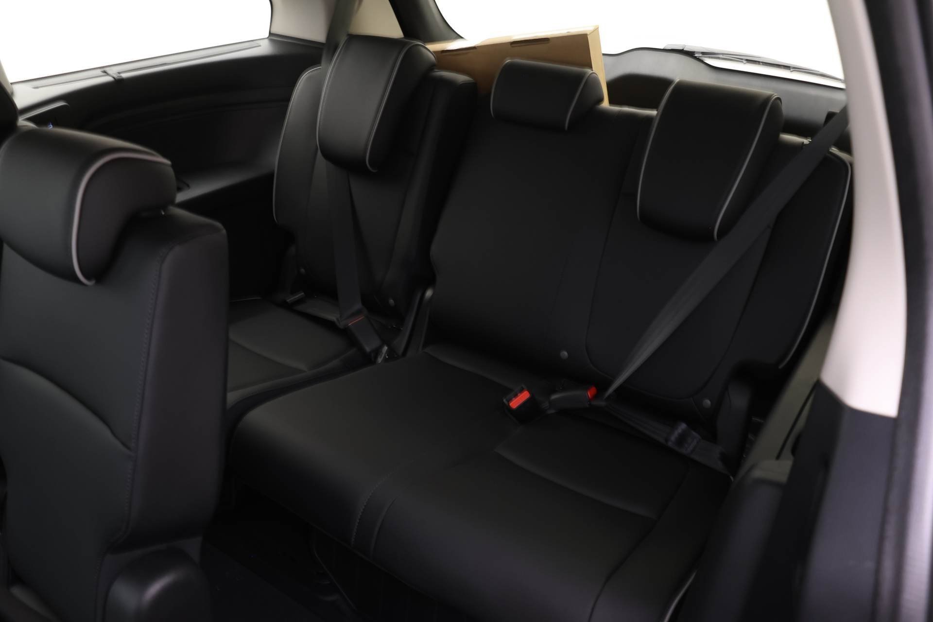 New 2026 Honda Odyssey Touring image 11