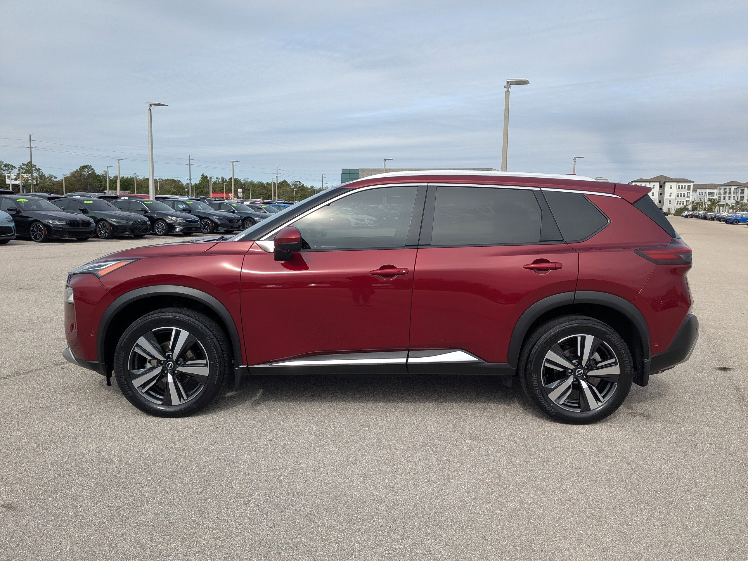 Used 2023 Nissan Rogue Platinum image 8