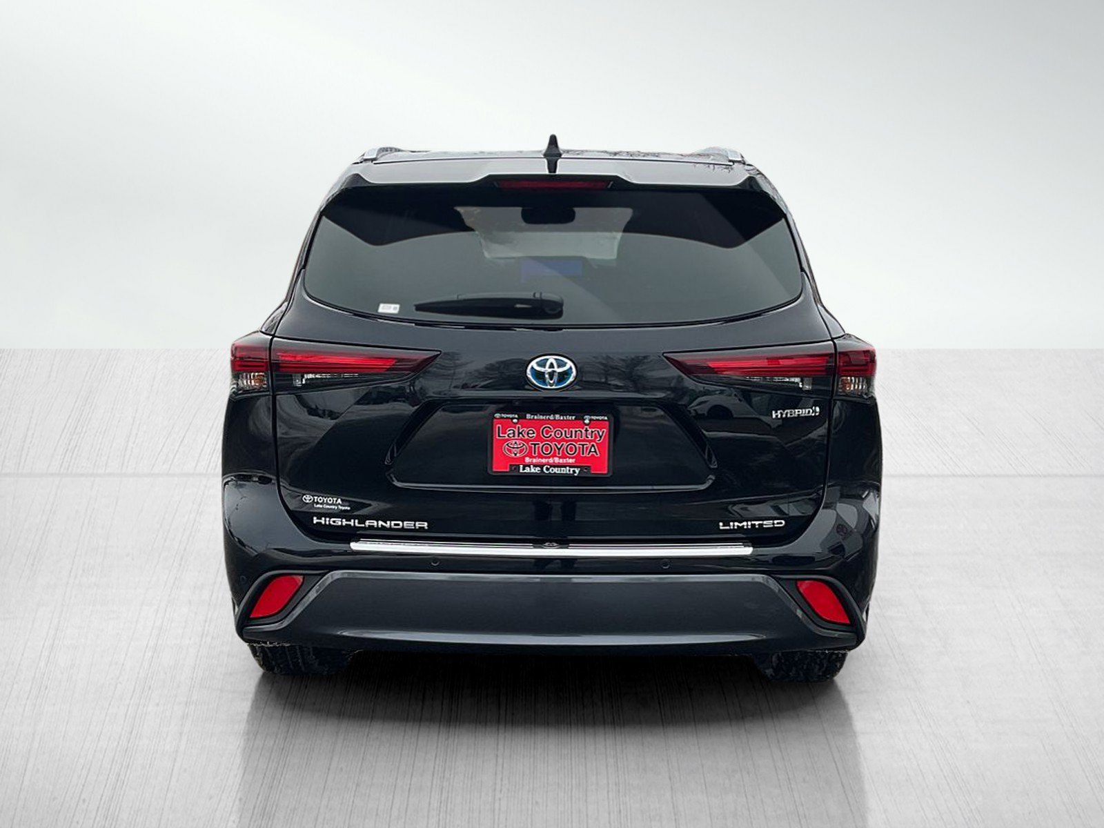 Used 2024 Toyota Highlander Limited image 4