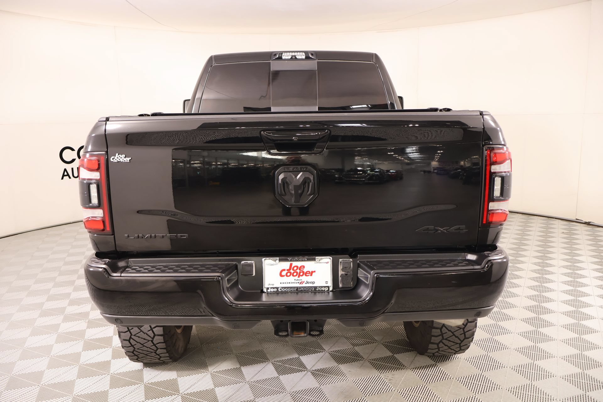 Used 2024 RAM 2500 Limited AWD/4WD image 23