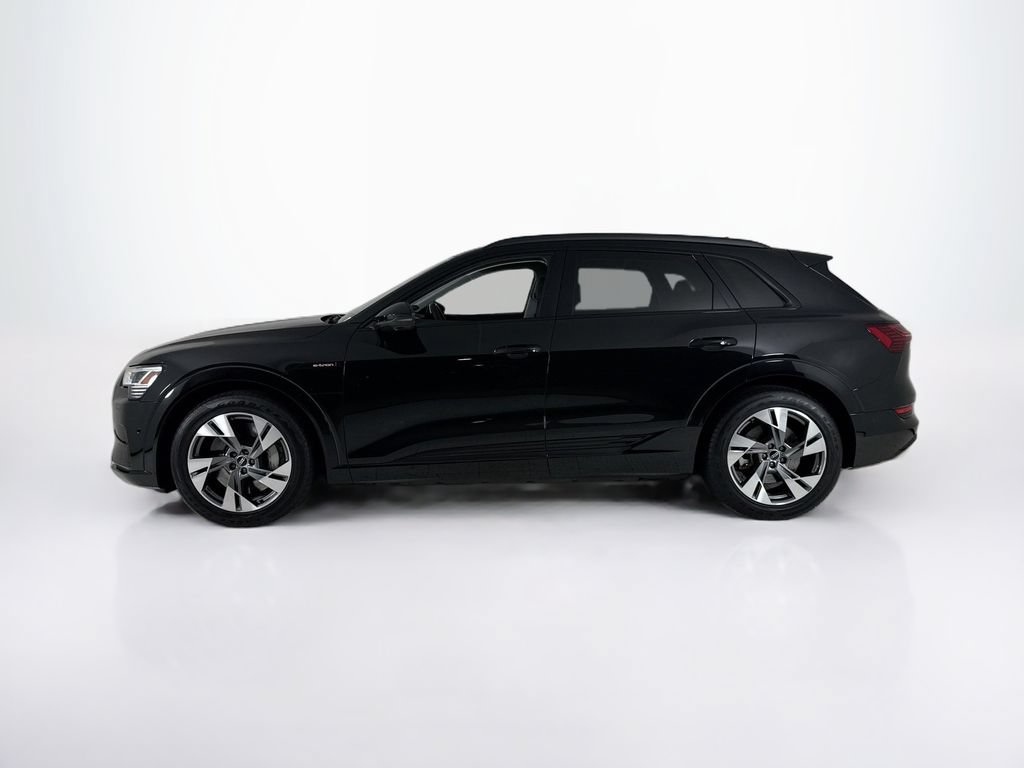 Used 2021 Audi e-tron Premium w/ Convenience Plus Package AWD/4WD image 2
