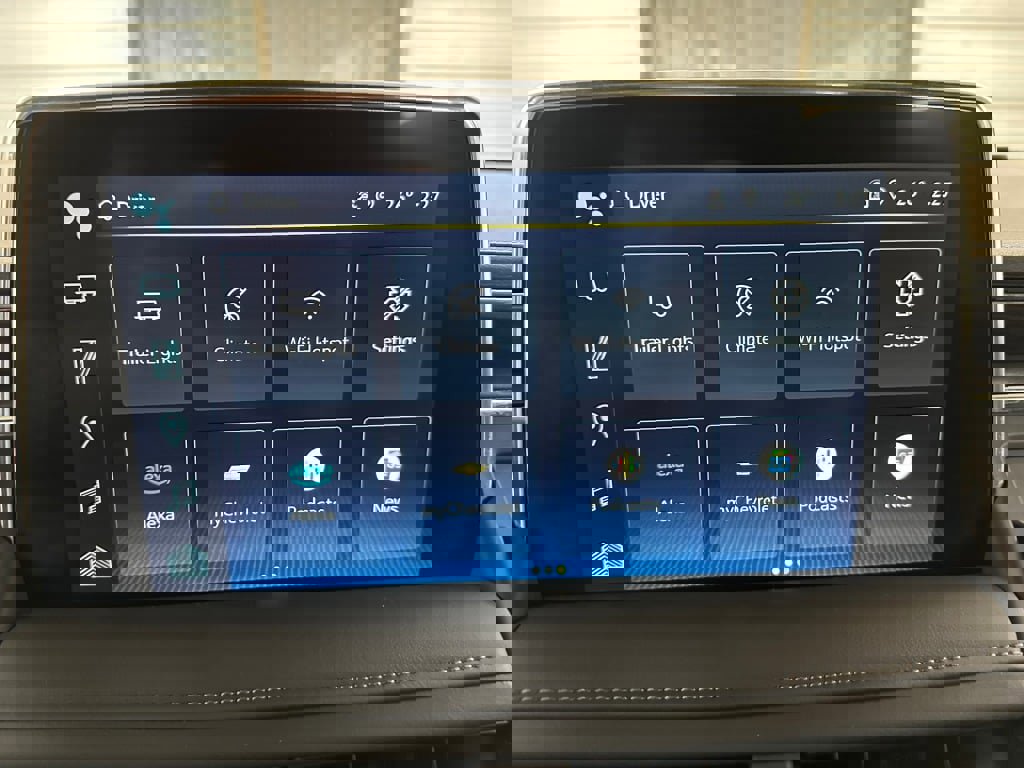 Certified 2024 Chevrolet Tahoe Z71 w/ Luxury Package image 16