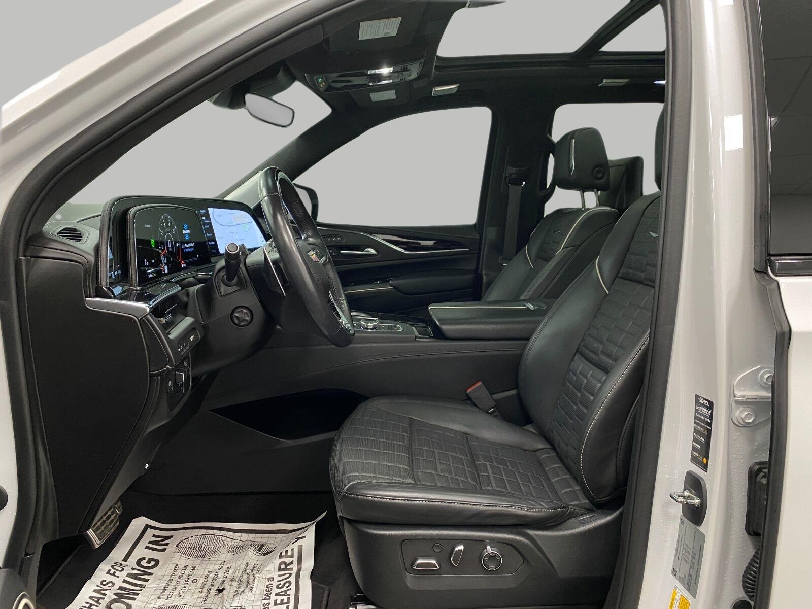 Used 2023 Cadillac Escalade V AWD/4WD image 33