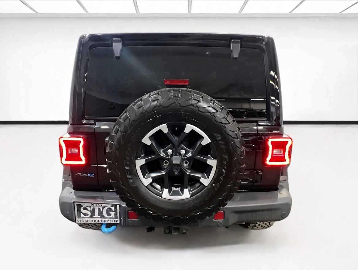 Used 2024 Jeep Wrangler Unlimited Rubicon 4xe AWD/4WD image 5