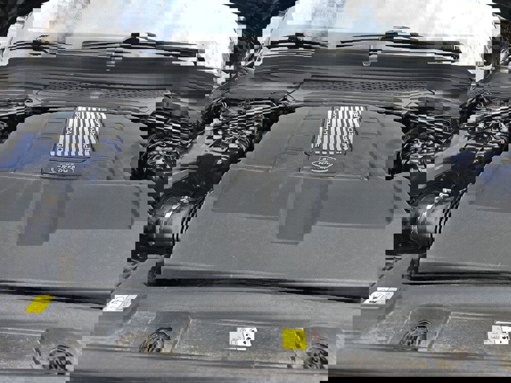 Used 2016 Land Rover Range Rover HSE image 15