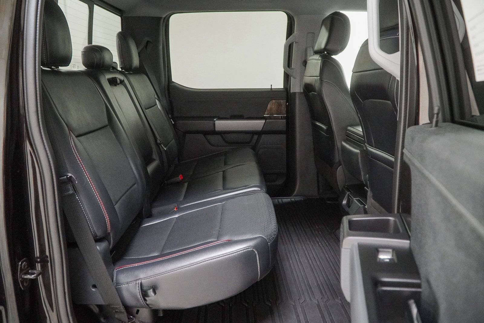 Used 2021 Ford F150 Lariat w/ Max Trailer Tow Package image 48