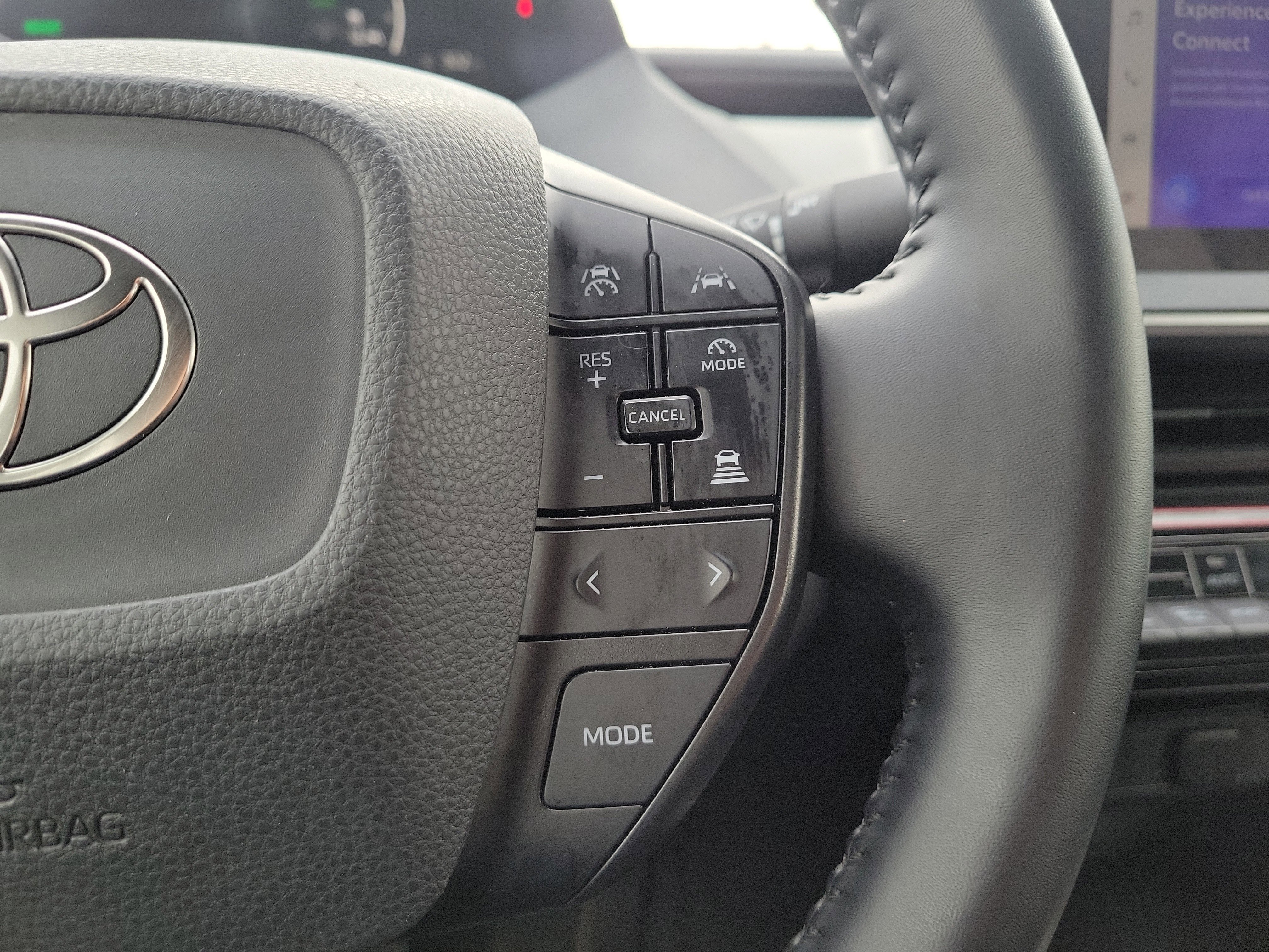 Used 2024 Toyota Prius LE image 21