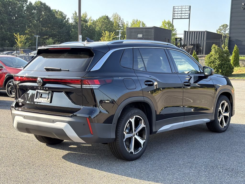 New 2026 Volkswagen Tiguan SE FWD image 5